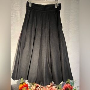 womens long black skirt weist 27”x L 31” Unbranded